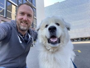 Gunner, Great Pyrenees, from Chicago, IL, USA to Hünenberg, Switzerland